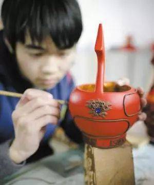 浙江木雕現場創(chuàng)作大賽暨第七屆浙江民間文藝 '映山紅獎'(木雕)評選活動報名啟動